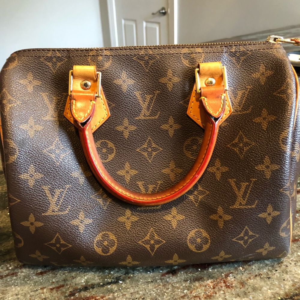 Louis Vuitton Speedy 25